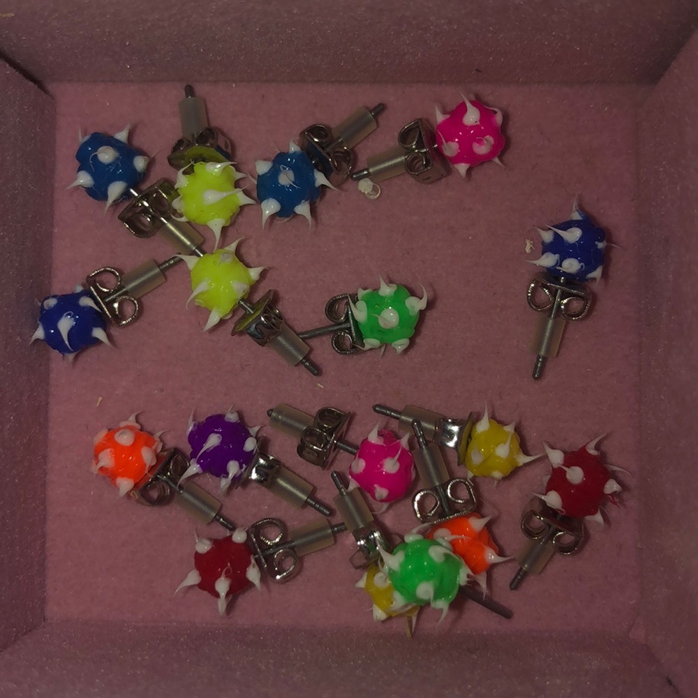 8 pairs of Punk Spiked Earrings